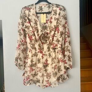 NWT Band of Gypsies Cream and Pink Floral Romper Romantic